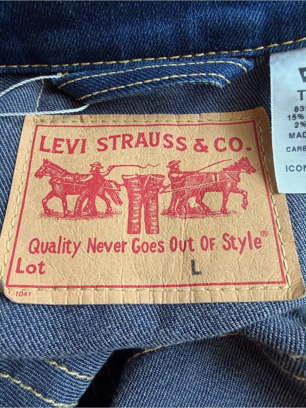 Levi's Type 1 Long Iconic Indigo Denim Jacket with Yellow Stitching Size Large - Picture 6 of 6